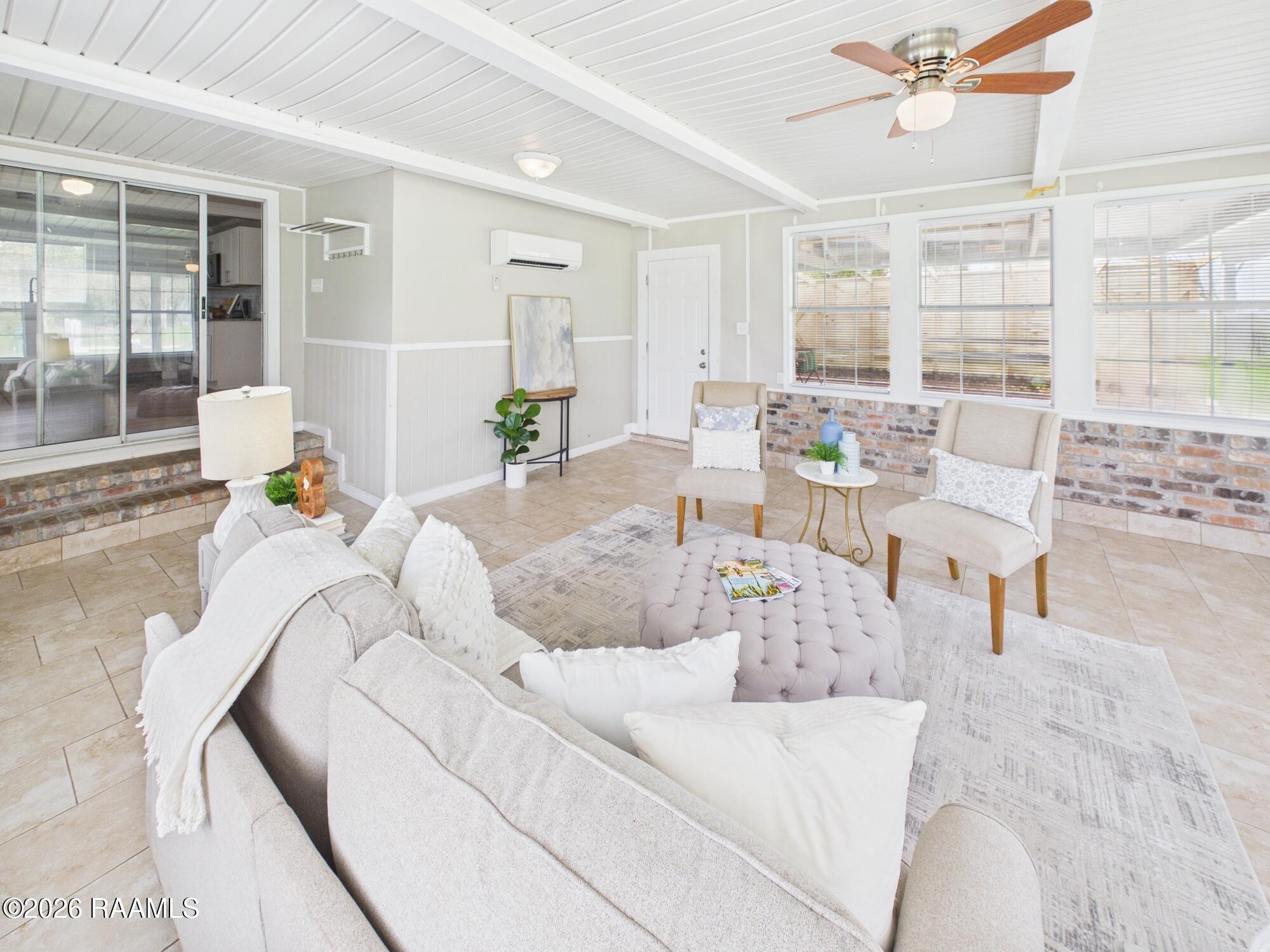 6235 Woodlawn Road Maurice, LA 70555 - Photo 8 of 40 CAM06261G6-PR0048-STILL031