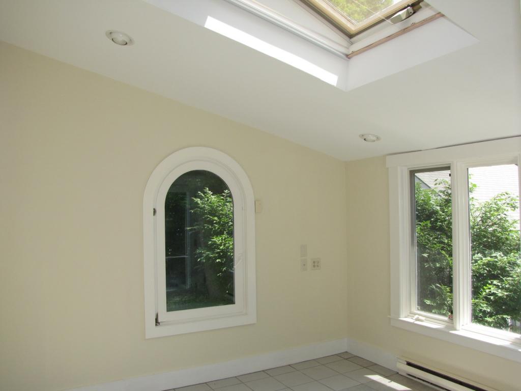 213 Dearborn Road Pembroke, NH 03275 - Photo 12 of 36 Gallery Image 12