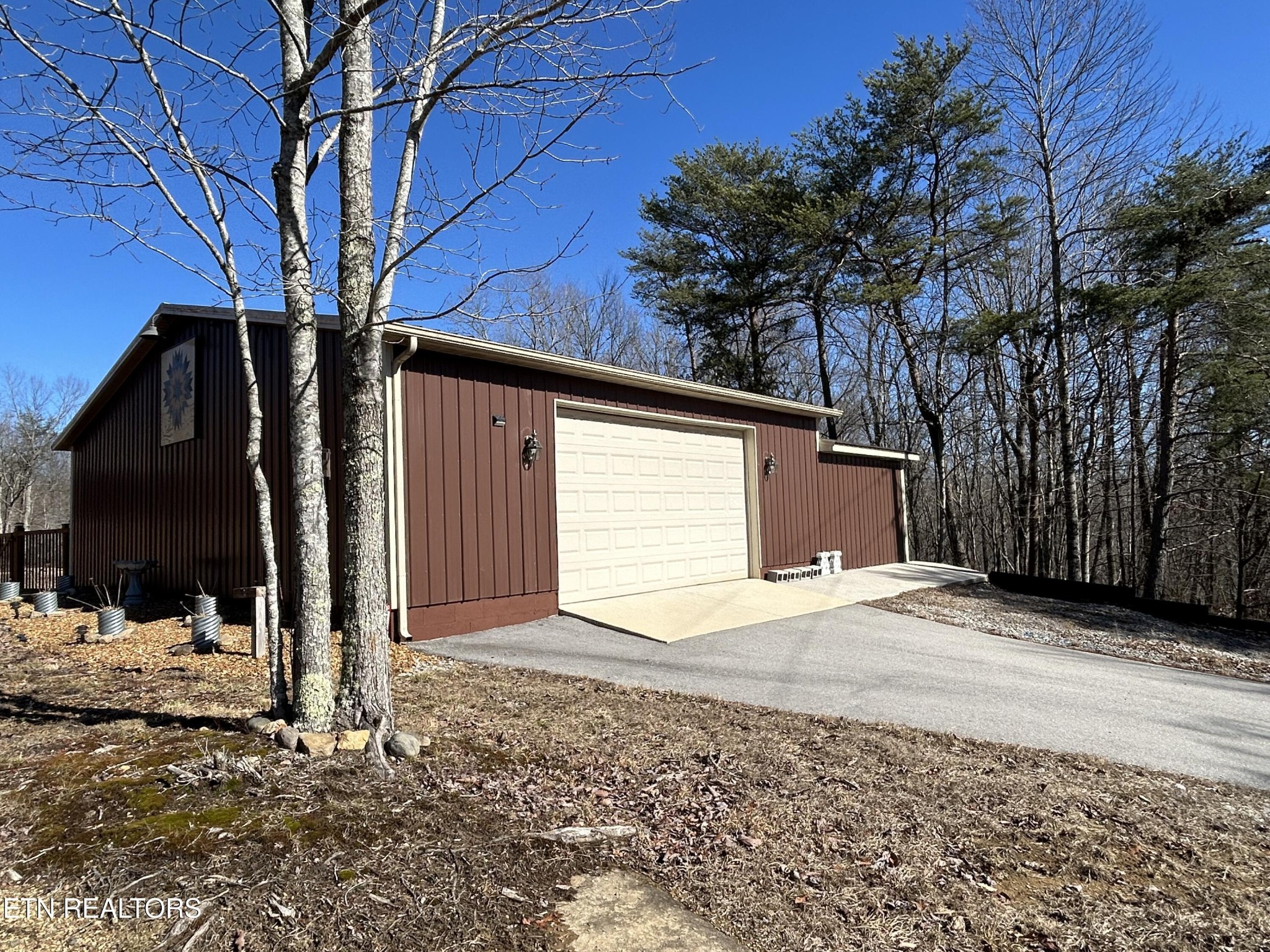 835 Bent Tree Road Monterey, TN 38574 - Photo 3 of 34