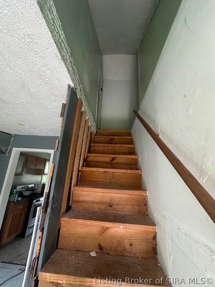 315 South 3rd Street Austin, IN 47102 - Photo 6 of 6