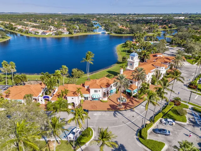 $469,000 | 2122 Tigris Drive, West Palm Beach, FL 33411