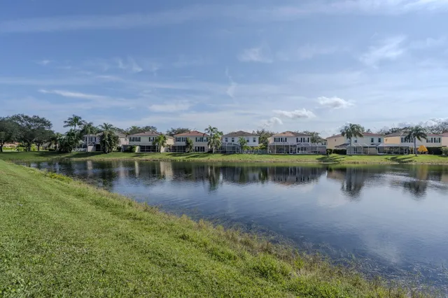 $469,000 | 2122 Tigris Drive, West Palm Beach, FL 33411
