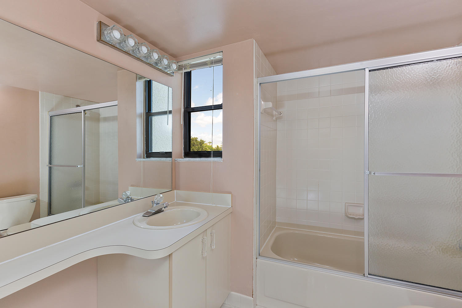 5851 Camino Del Sol, Unit 300 Boca Raton, FL 33433 - Photo 17 of 24 17