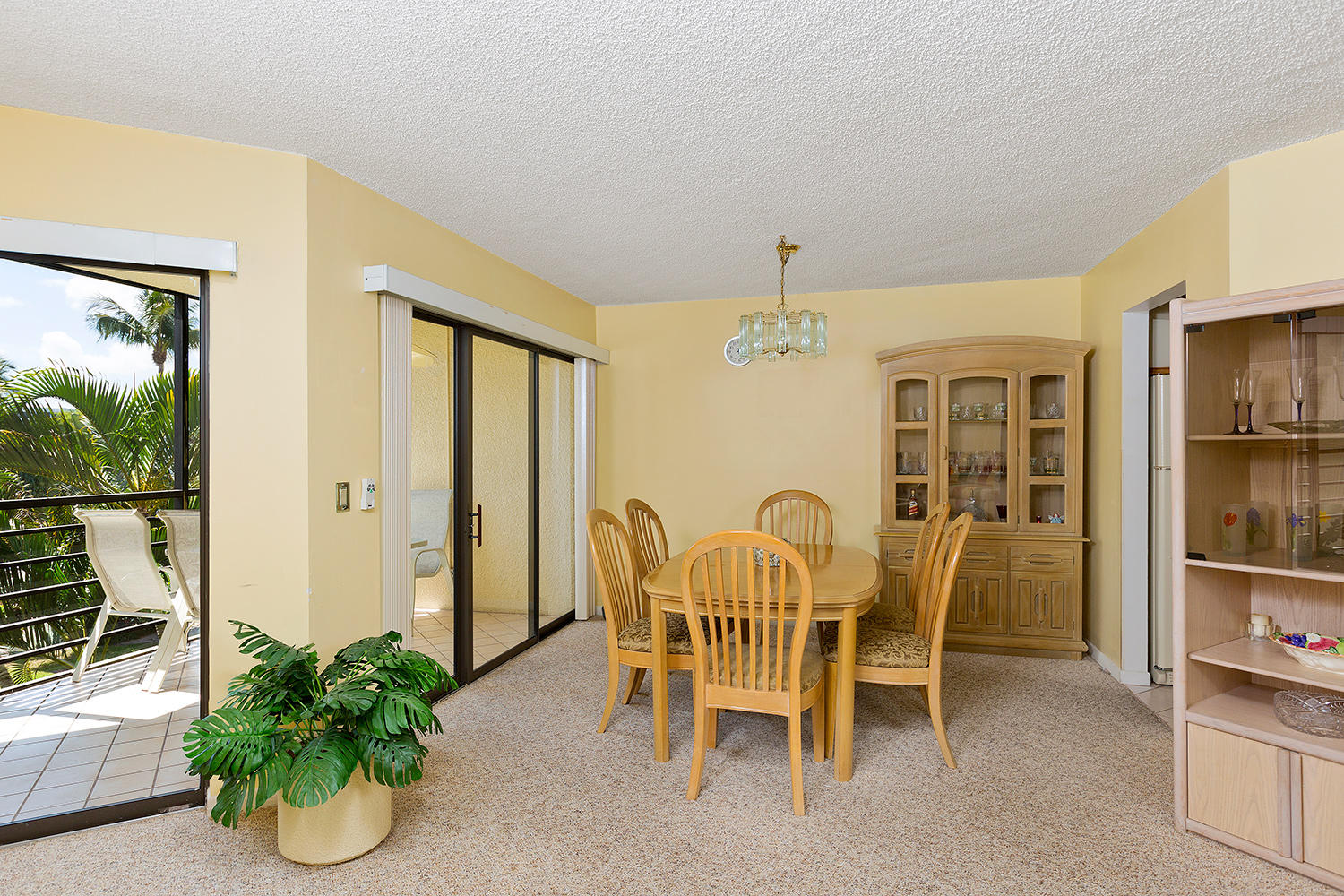 5851 Camino Del Sol, Unit 300 Boca Raton, FL 33433 - Photo 10 of 24 10