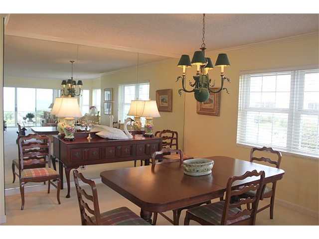 1150 Reef Road, Unit B23 Vero Beach, FL 32963 - Photo 6 of 24 Gallery Image 6