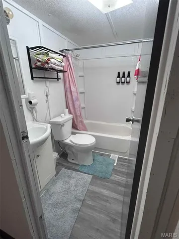 $59,998 | 117 Thompson Street, Perkins, MO 63771