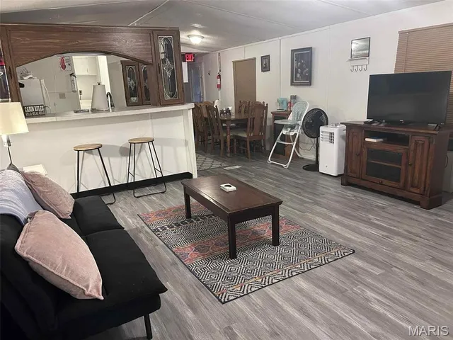 $59,998 | 117 Thompson Street, Perkins, MO 63771