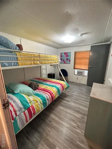 $59,998 | 117 Thompson Street, Perkins, MO 63771