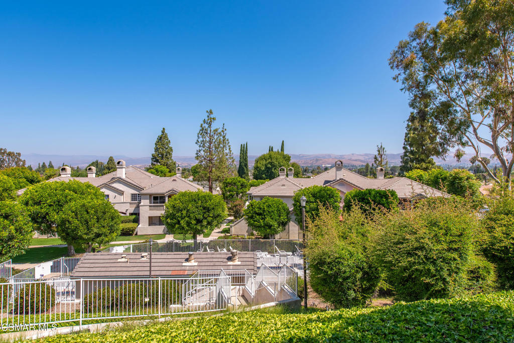 1245 Fitzgerald Road, Unit E Simi Valley, CA 93065 - Photo 28 of 37