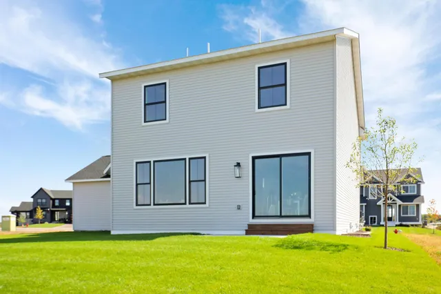 $678,000 | 9496 63rd Street South, Cottage Grove, MN 55016