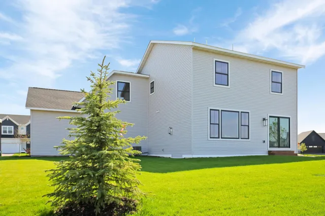 $678,000 | 9496 63rd Street South, Cottage Grove, MN 55016