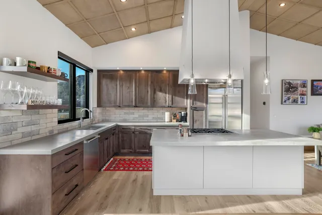 $1,295,000 | 820 North 1st Avenue, Hailey, ID 83333