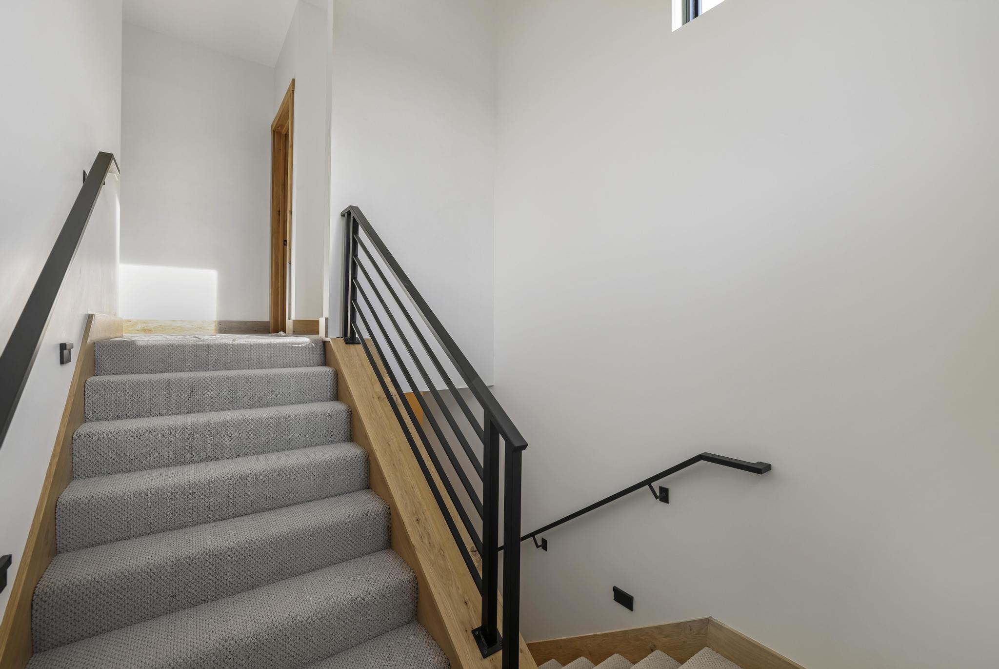 820 North 1st Avenue Hailey, ID 83333 - Photo 24 of 41 Stairway to second floor