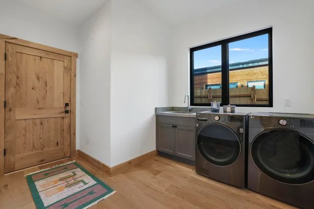 $1,295,000 | 820 North 1st Avenue, Hailey, ID 83333