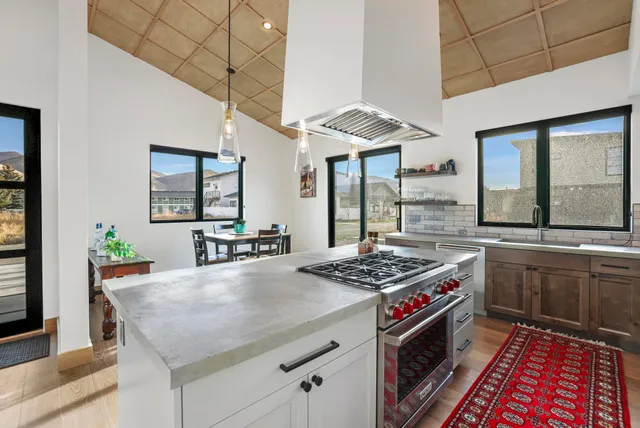 $1,295,000 | 820 North 1st Avenue, Hailey, ID 83333