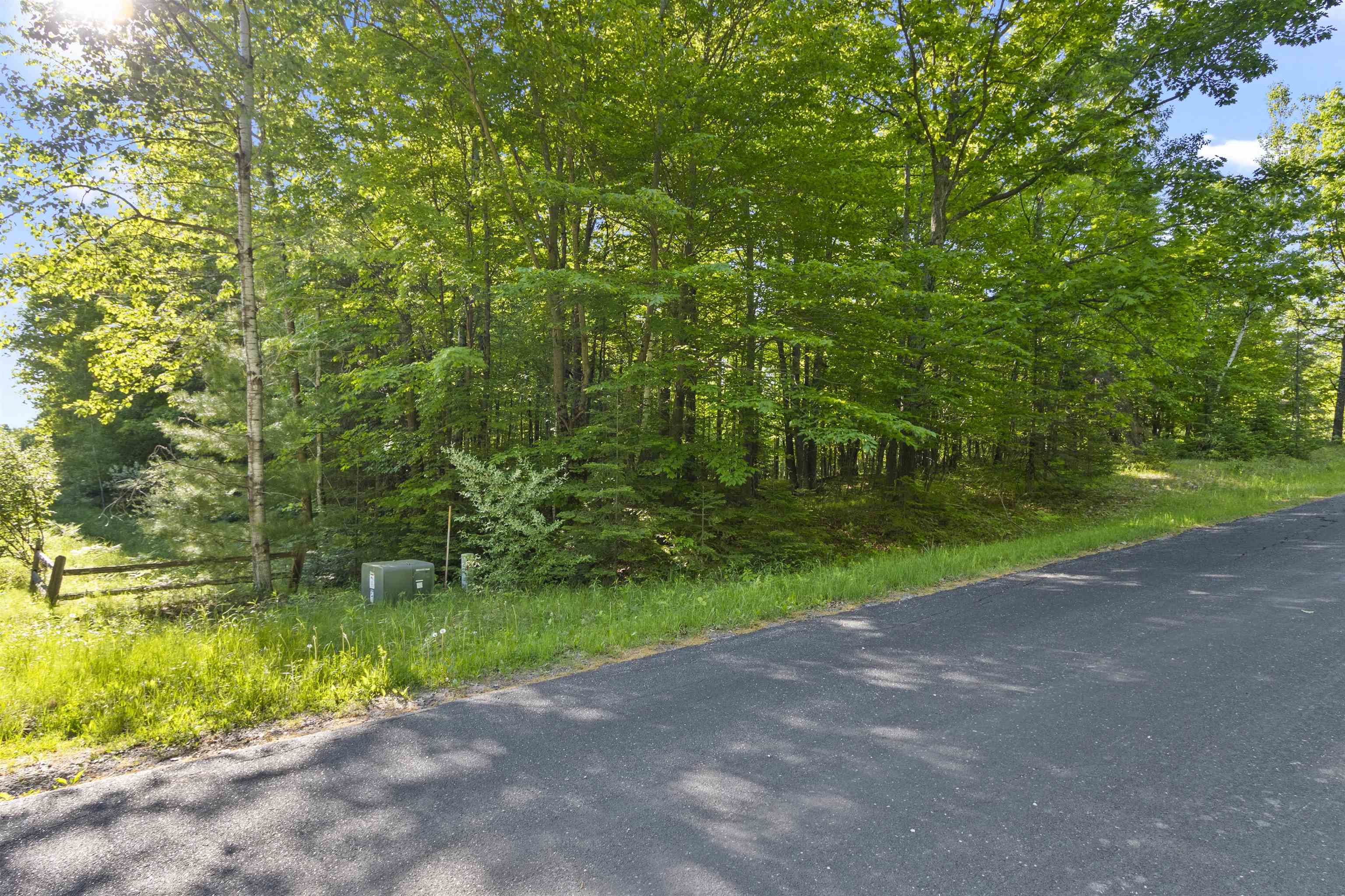 White Buck Lane, Unit 8 Crivitz, WI 54114 - Photo 3 of 26