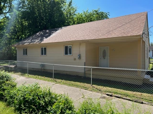 992 Rozelle Street Memphis, TN 38114 - Photo 1 of 10 Gallery Image 1