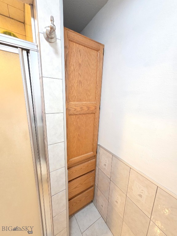 331 North Walnut Street Dillon, MT 59725 - Photo 23 of 30 Closet storage Master bath