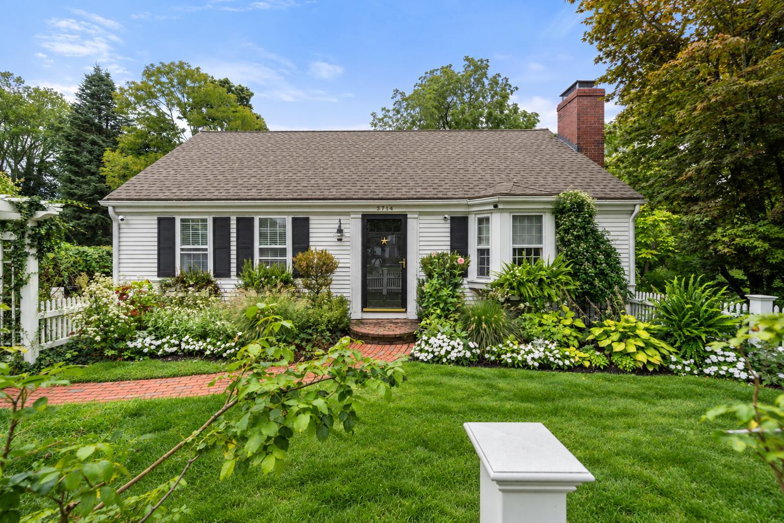 3714 Main Street Barnstable, MA 02630 - Photo 2 of 34 4