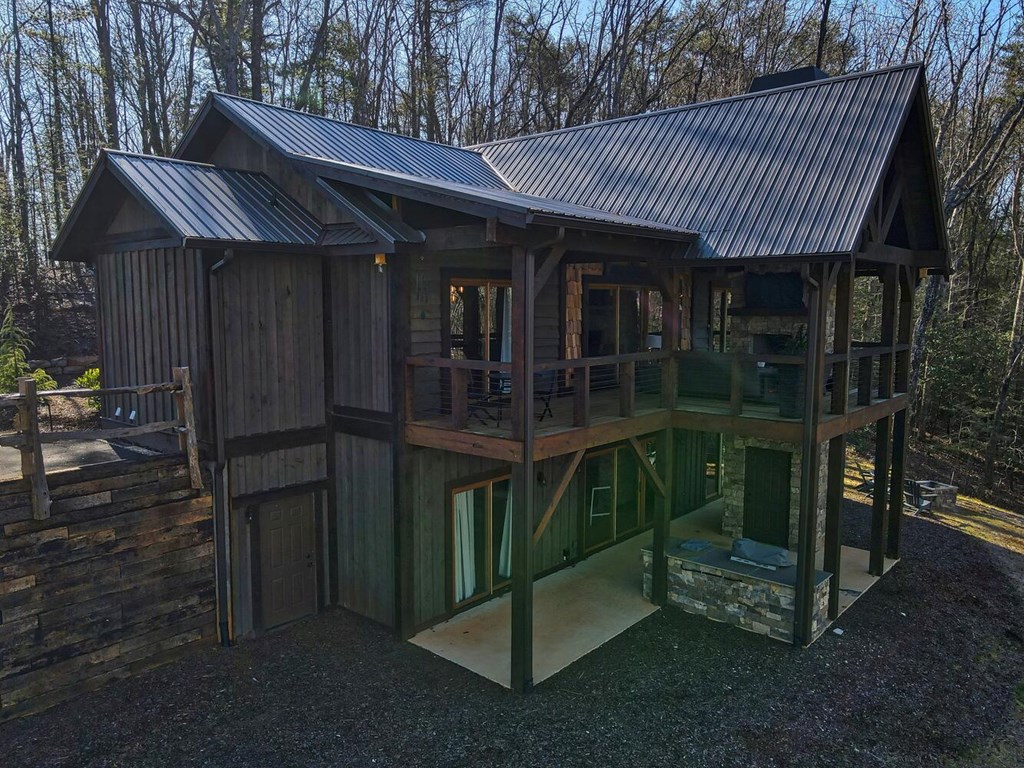 111 Price Circle Blue Ridge, GA 30513 - Photo 61 of 66 a backyard of a house with oven
