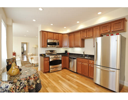 68 High Street, Unit 2 Boston, MA 02129 - Photo 3 of 5