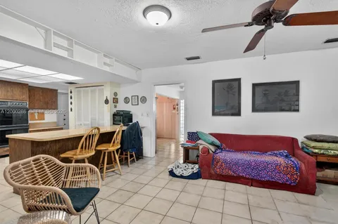 $1,400,000 | 7009 Southwest 66th Avenue, South Miami, FL 33143