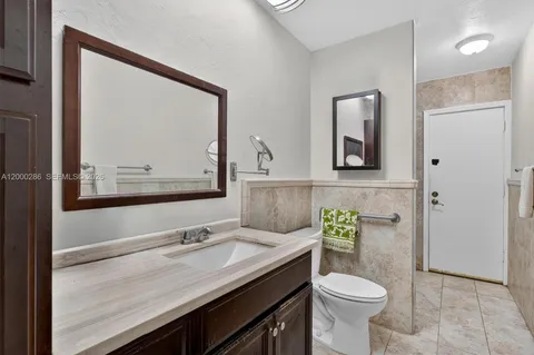 $1,400,000 | 7009 Southwest 66th Avenue, South Miami, FL 33143