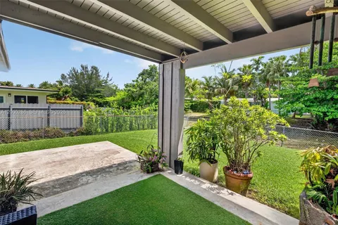 $1,400,000 | 7009 Southwest 66th Avenue, South Miami, FL 33143