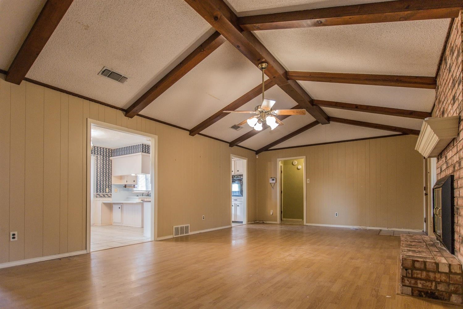 6309 Raleigh Drive Lubbock, TX 79414 - Photo 5 of 19 Photo 5