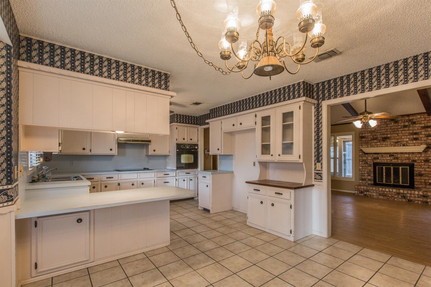6309 Raleigh Drive Lubbock, TX 79414 - Photo 8 of 19 Photo 8