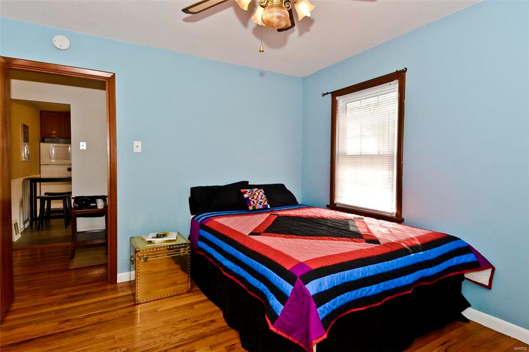 9906 Green Park Road St. Louis, MO 63123 - Photo 12 of 24 Gallery Image 12