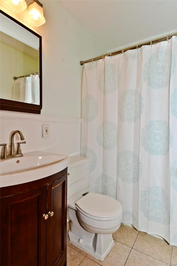 9906 Green Park Road St. Louis, MO 63123 - Photo 13 of 24 Gallery Image 13