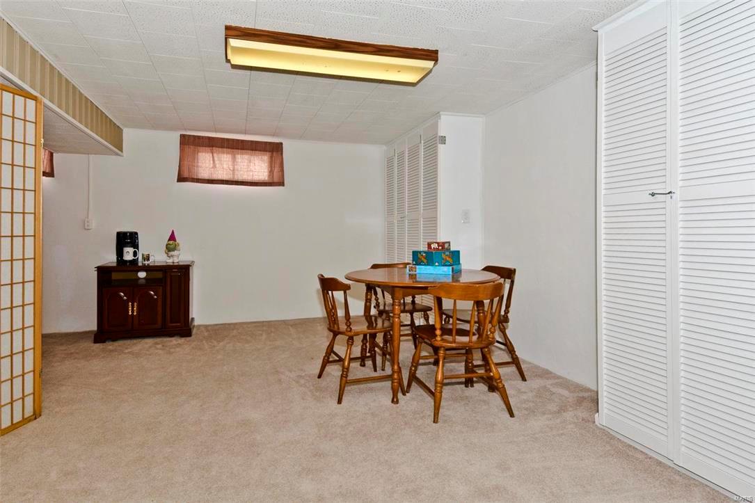 9906 Green Park Road St. Louis, MO 63123 - Photo 15 of 24 Gallery Image 15