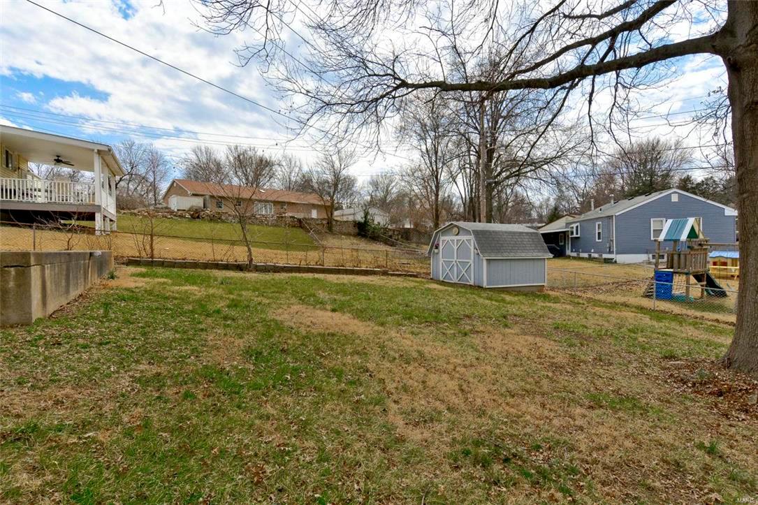 9906 Green Park Road St. Louis, MO 63123 - Photo 23 of 24 Gallery Image 23