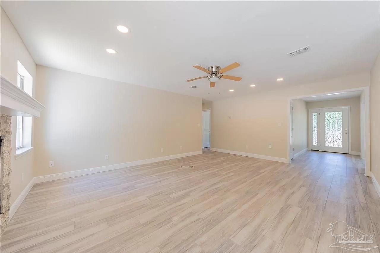 5100 Rowe Trail Pace, FL 32571 - Photo 5 of 35 Gallery Image 5