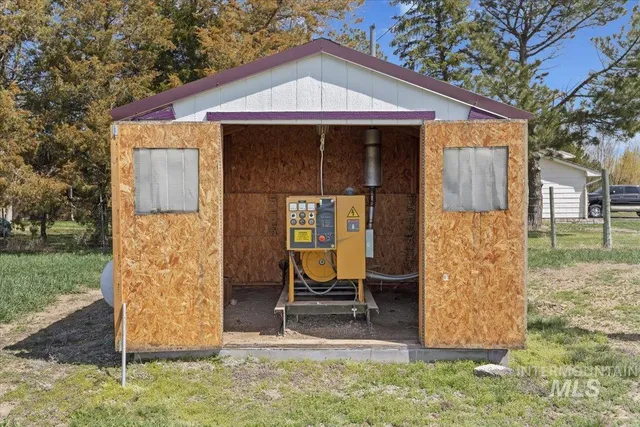 $725,000 | 40 West 420 North, Shoshone, ID 83352