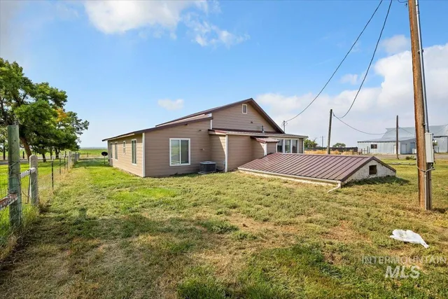 $725,000 | 40 West 420 North, Shoshone, ID 83352