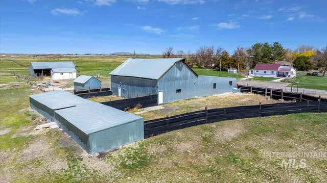 $725,000 | 40 West 420 North, Shoshone, ID 83352