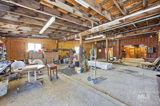 $725,000 | 40 West 420 North, Shoshone, ID 83352