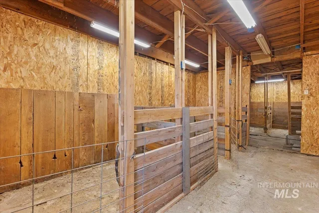 $725,000 | 40 West 420 North, Shoshone, ID 83352