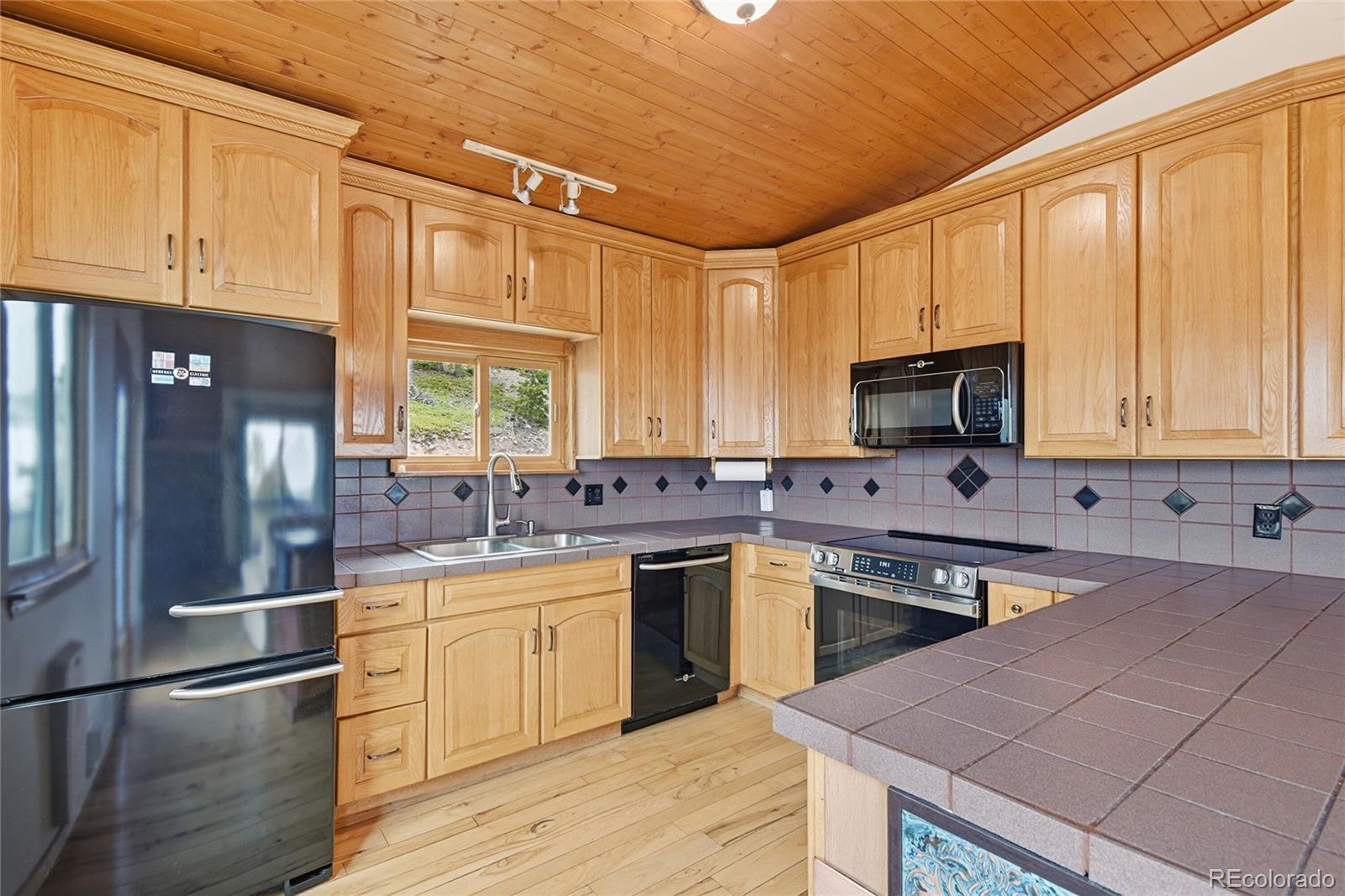 6928 Weasel Way Evergreen, CO 80439 - Photo 13 of 50