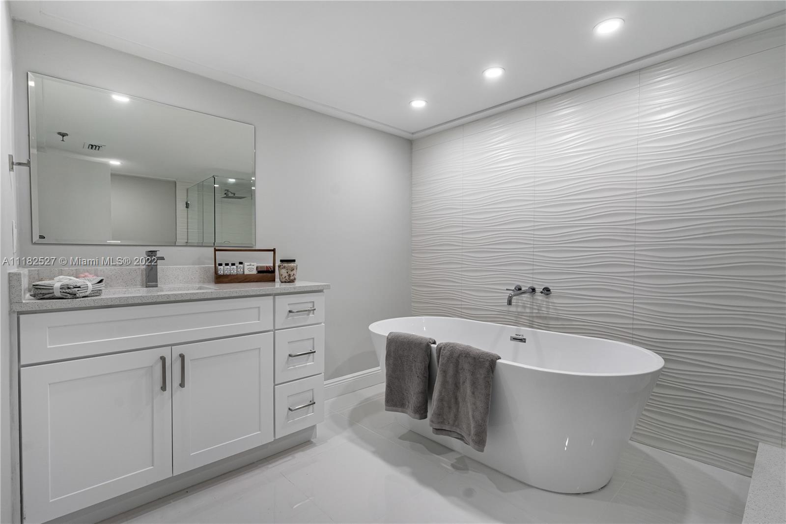 7202 Promenade Drive, Unit 102 Boca Raton, FL 33433 - Photo 8 of 34 Gallery Image 8