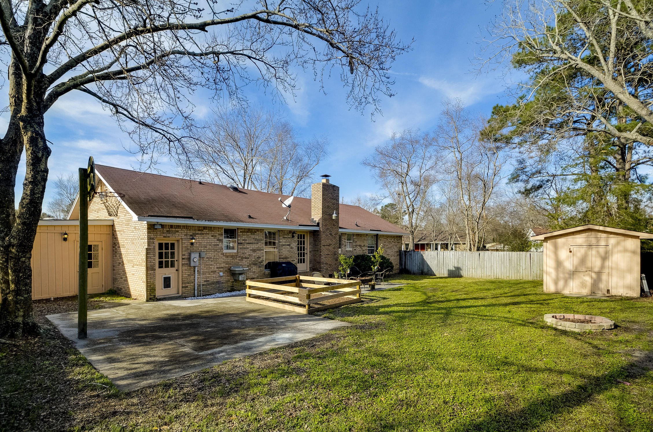 1553 Longview Road Mount Pleasant, SC 29464 - Photo 13 of 39 Back