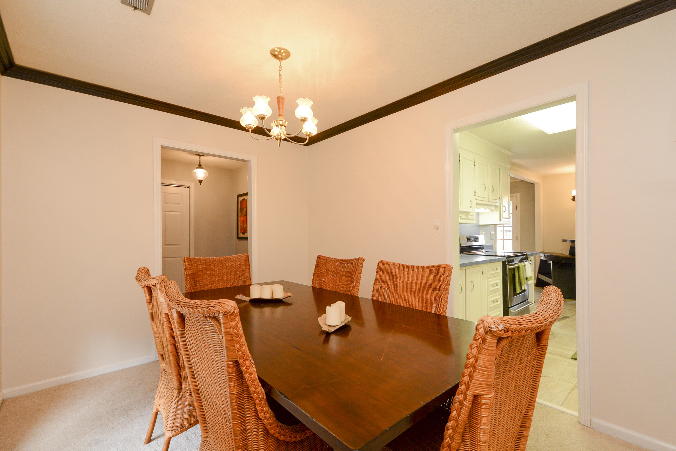 1553 Longview Road Mount Pleasant, SC 29464 - Photo 19 of 39 Dining Room