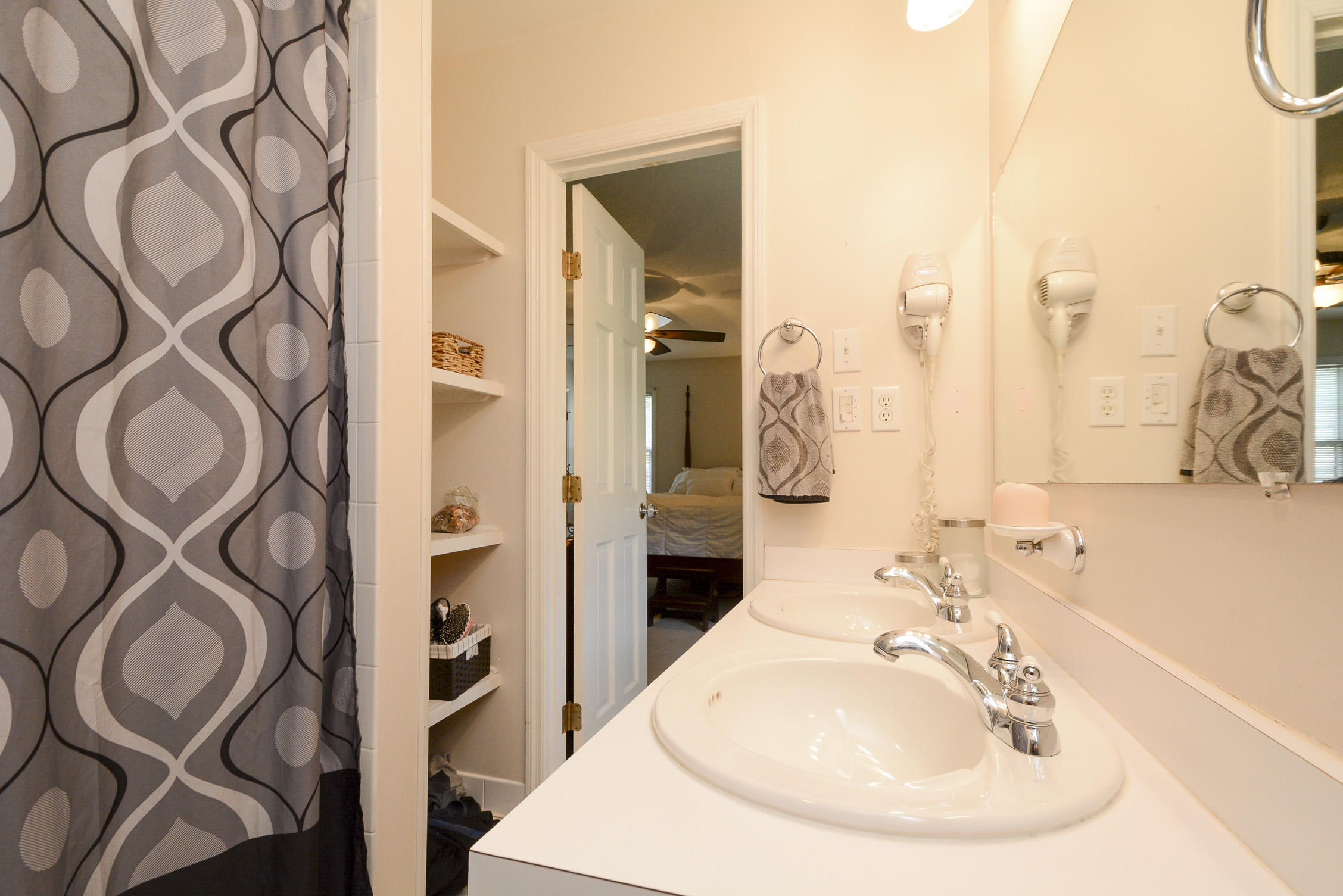 1553 Longview Road Mount Pleasant, SC 29464 - Photo 24 of 39 Master Bathroom