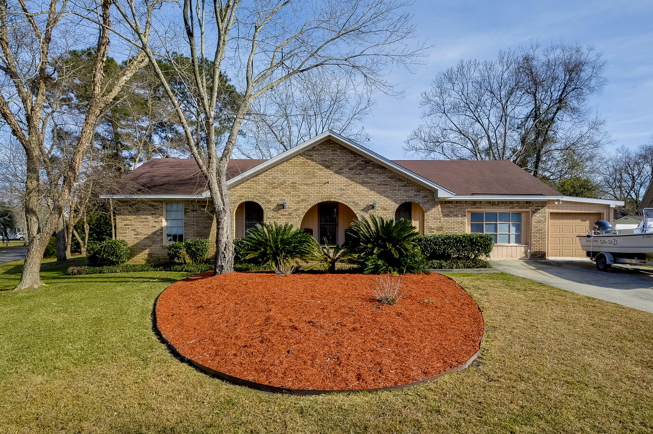 1553 Longview Road Mount Pleasant, SC 29464 - Photo 4 of 39 Front