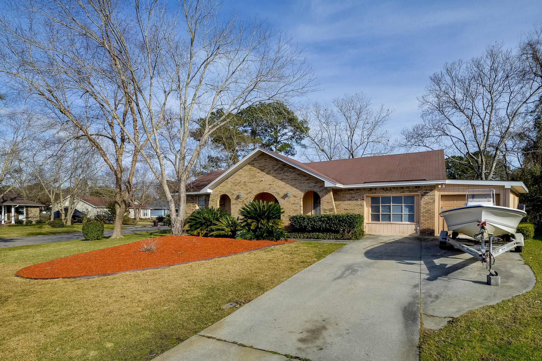 1553 Longview Road Mount Pleasant, SC 29464 - Photo 6 of 39 Front