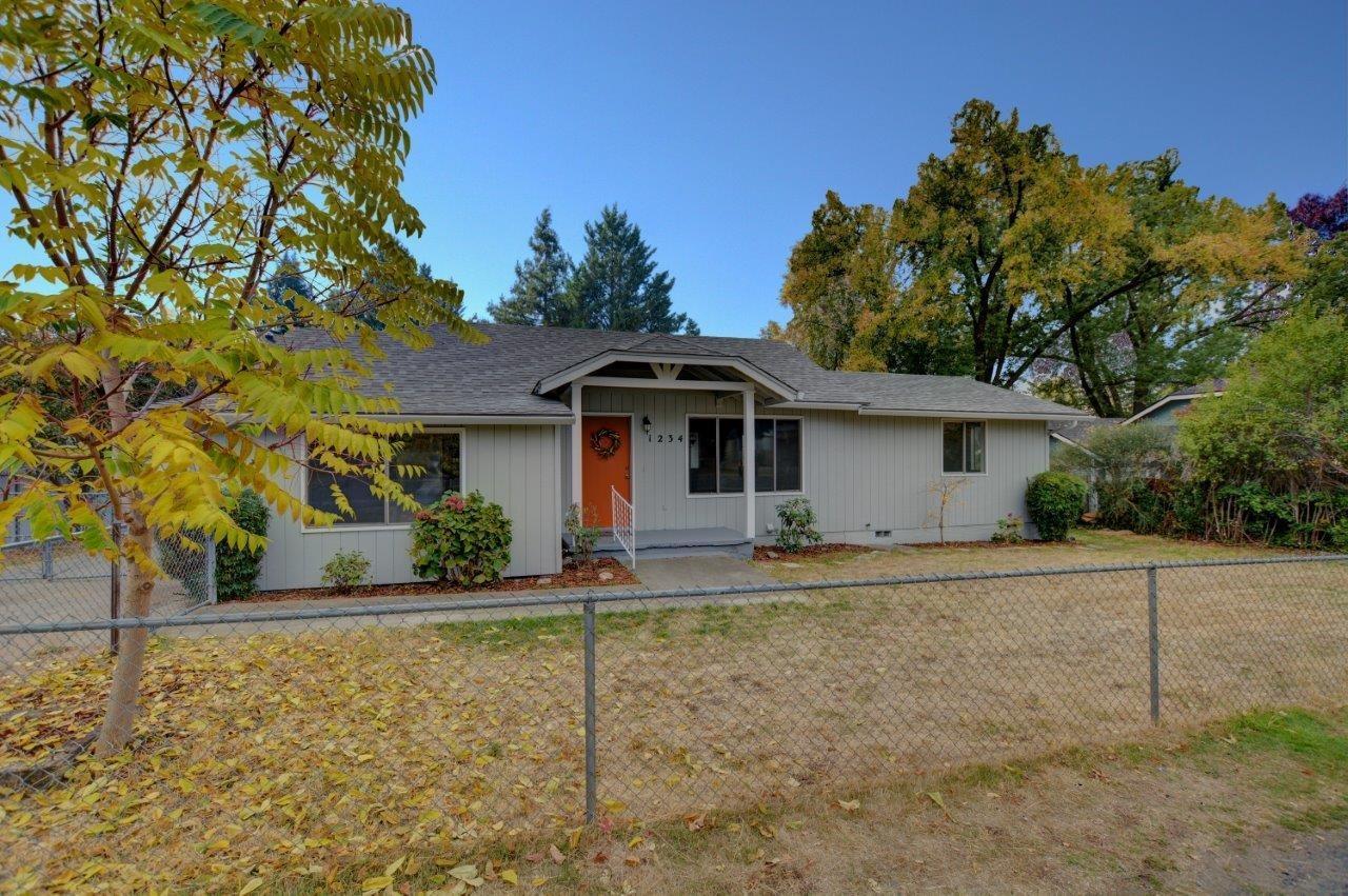 1234 Spring Street Medford, OR 97504 - Photo 2 of 31 Additional Photo