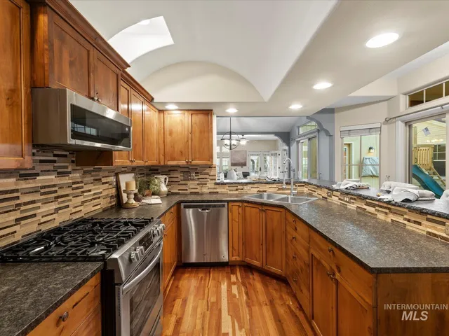 $579,900 | 76 South Grandean Way, Eagle, ID 83616