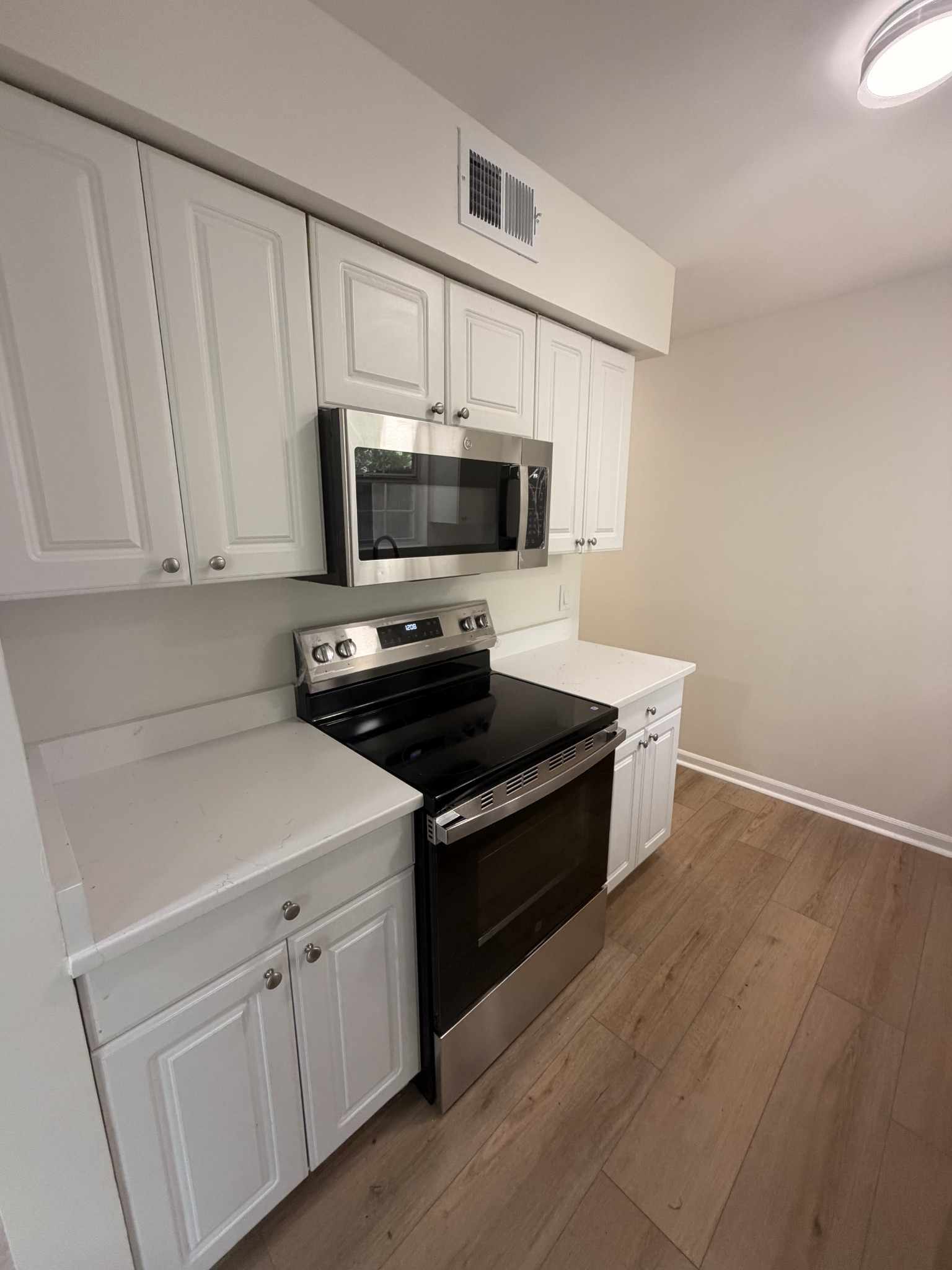 4000 Anderson Road, Unit 56 Nashville, TN 37217 - Photo 8 of 9 Gallery Image 8